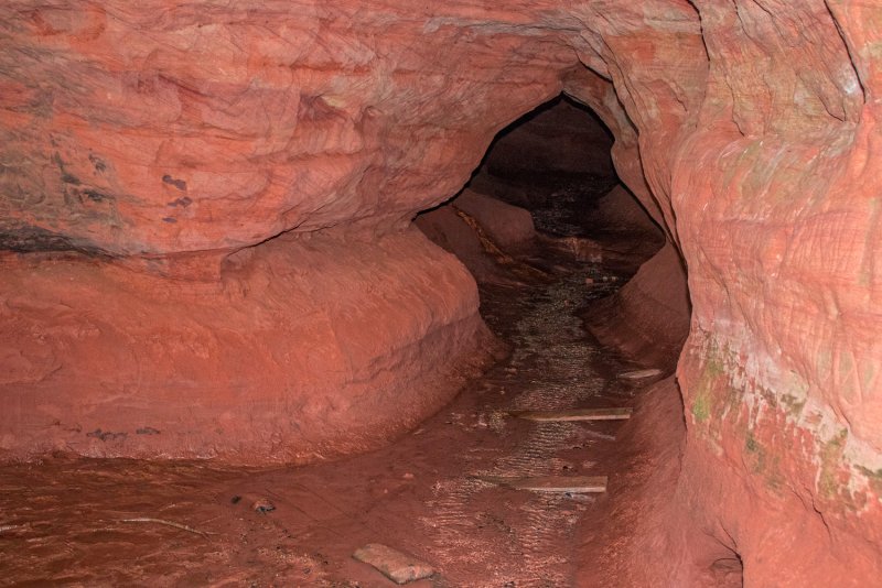 Святая пещера Гатчина