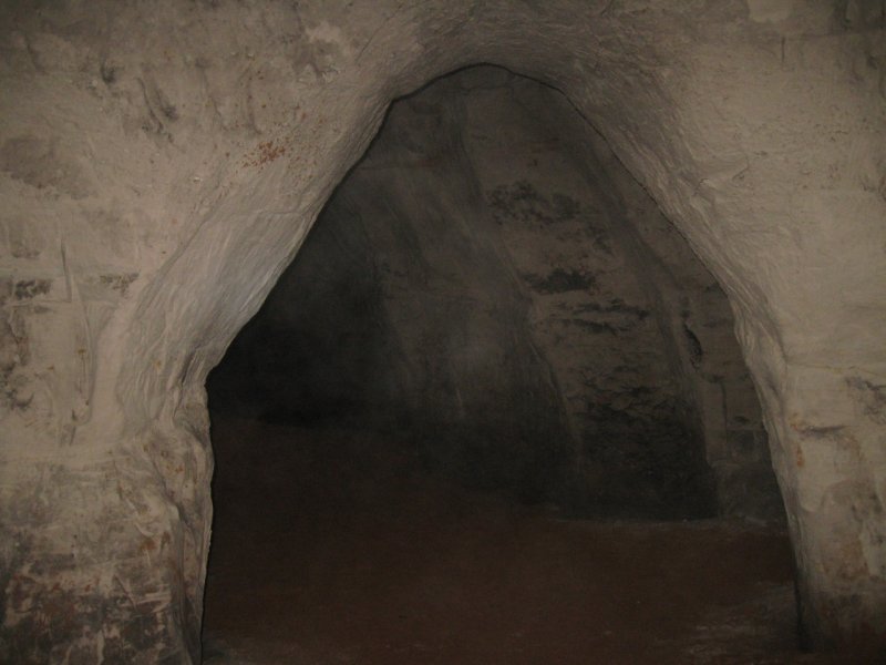 Ужовская пещера Ленинградская область
