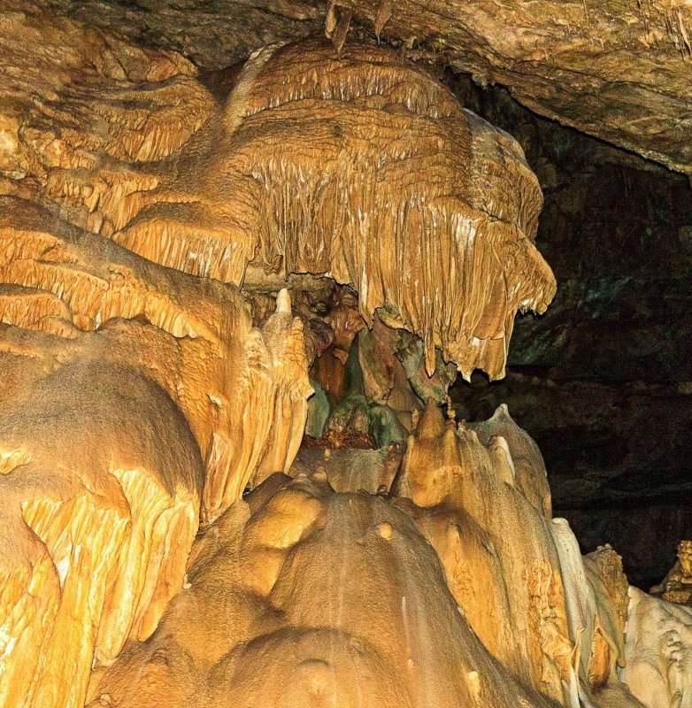 Новоафонская пещера Сочи