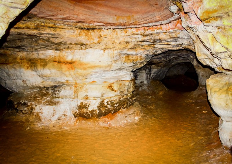 Танечкина пещера