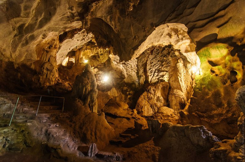 Пещеры Phung Chang Cave