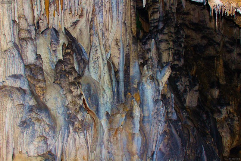 Осенний Азишская пещера