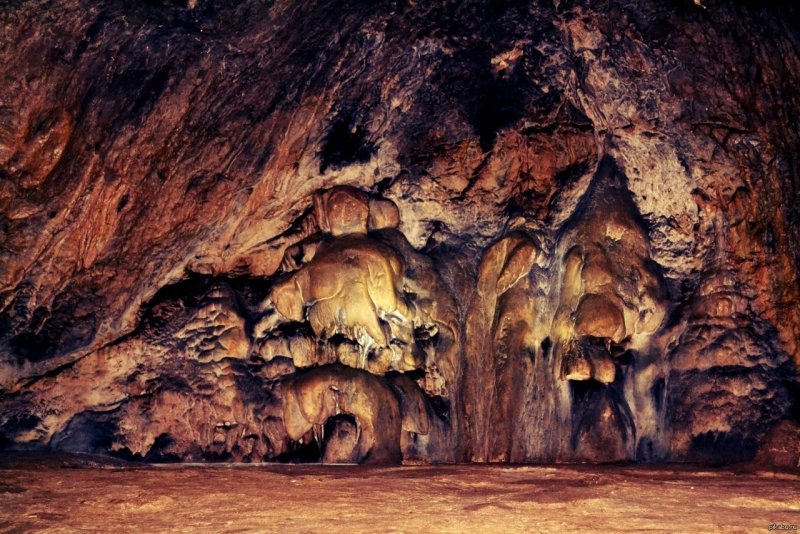 Новомурадымовская пещера Башкортостан