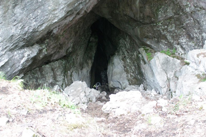 Ледяная пещера Мурадымово