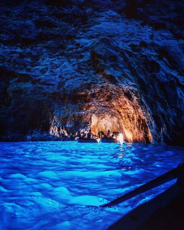 Голубой грот (Grotto Azzurra), Италия: