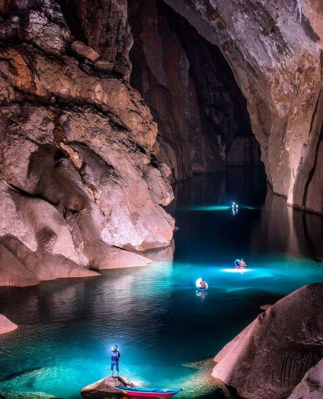 Шондонг: пещера горной реки