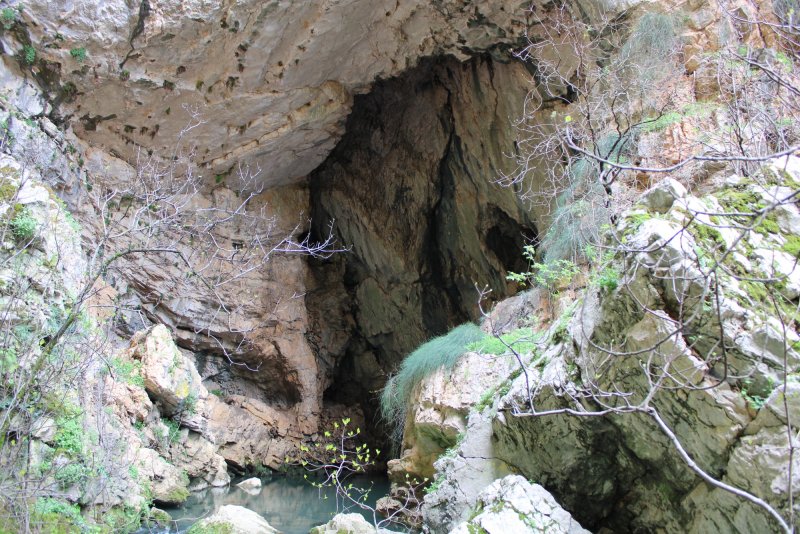 Кудеяровы пещеры Саратовская