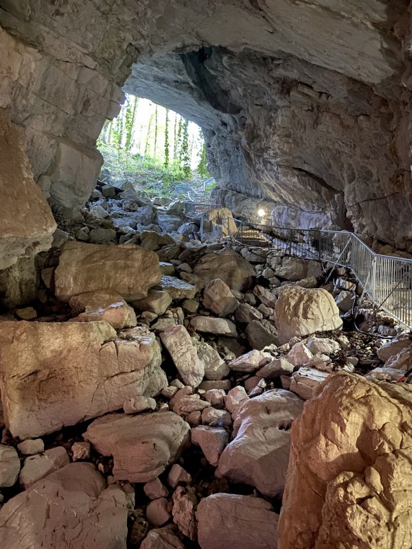 Воронцовская пещера на Кавказе