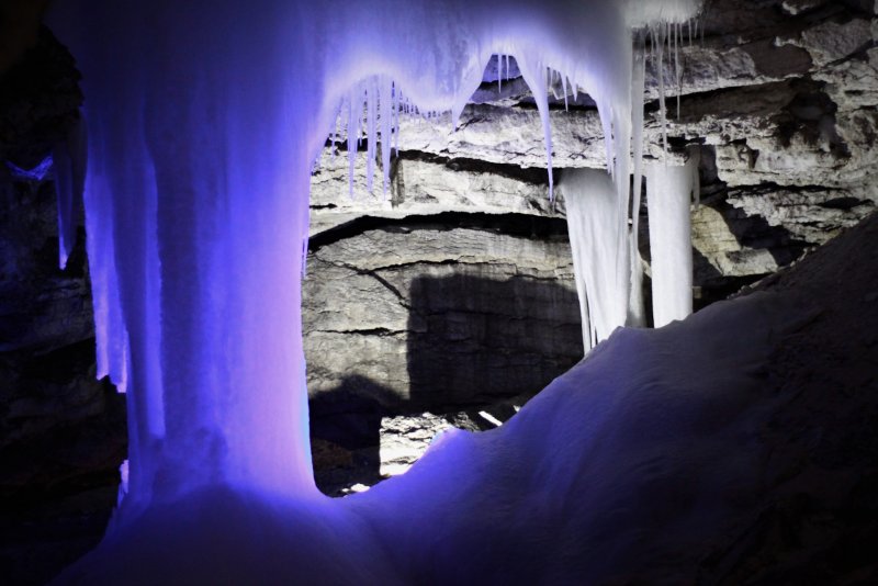 Кунгурская Ледяная пещера снаружи
