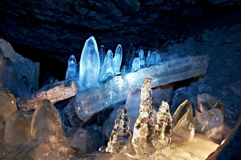 Кунгурская Ледяная пещера озера