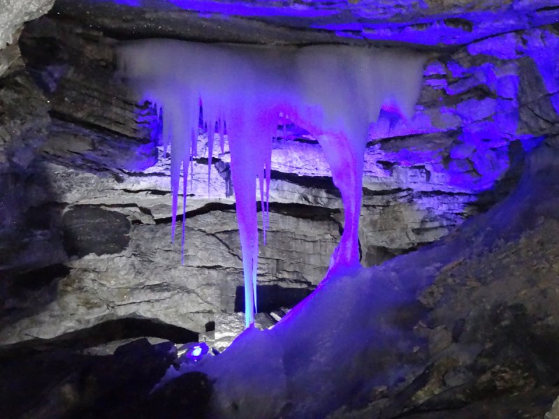 Кунгурская Ледяная пещера грот Полярный