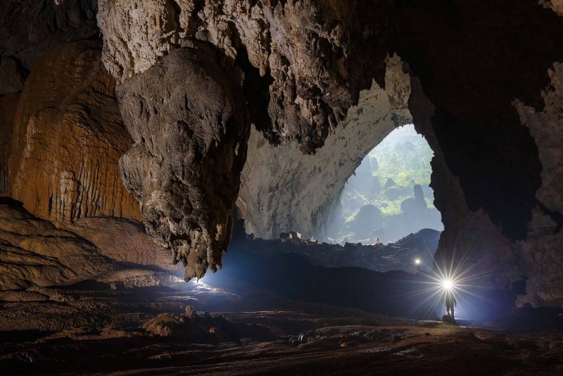 Шондонг (hang son Doong) - самая большая пещера в мире, Вьетнам