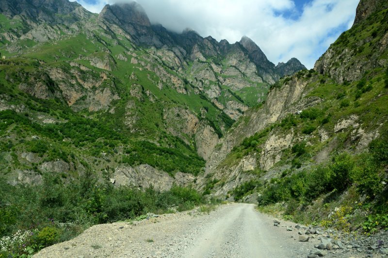Геналдонское ущелье Северная Осетия