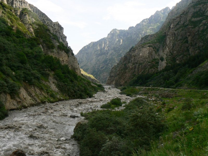 Дарьяльское ущелье в Армении