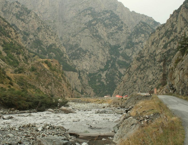 Дарьял ущелье реки Терек