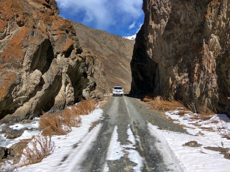 Горная дорога в Киргизии