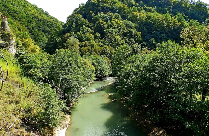 Хашупсинский каньон в Абхазии