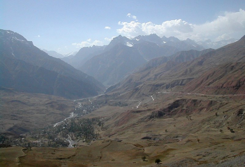Ущелье Каратаг в Таджикистане
