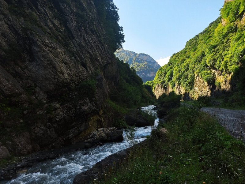 Дигорское ущелье Северная Осетия чертов мост