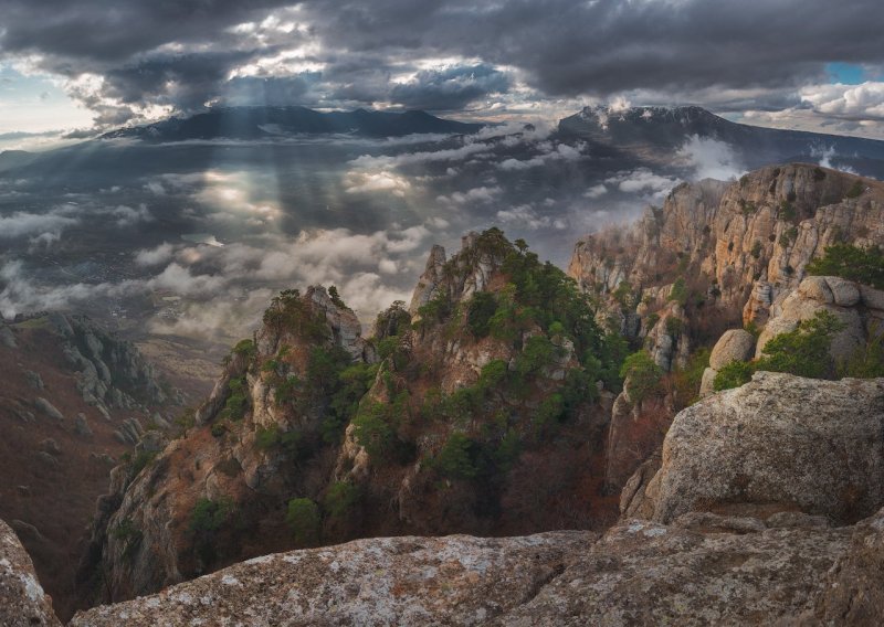 Долина привидений Крым в тумане