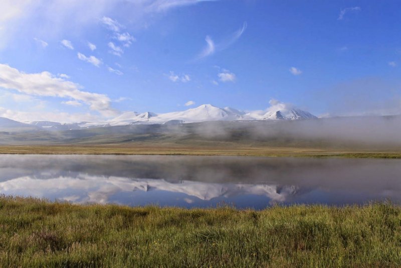 Озеро белое плато Укок