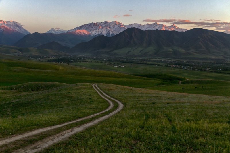 Чуйская Долина Киргизия Токмак