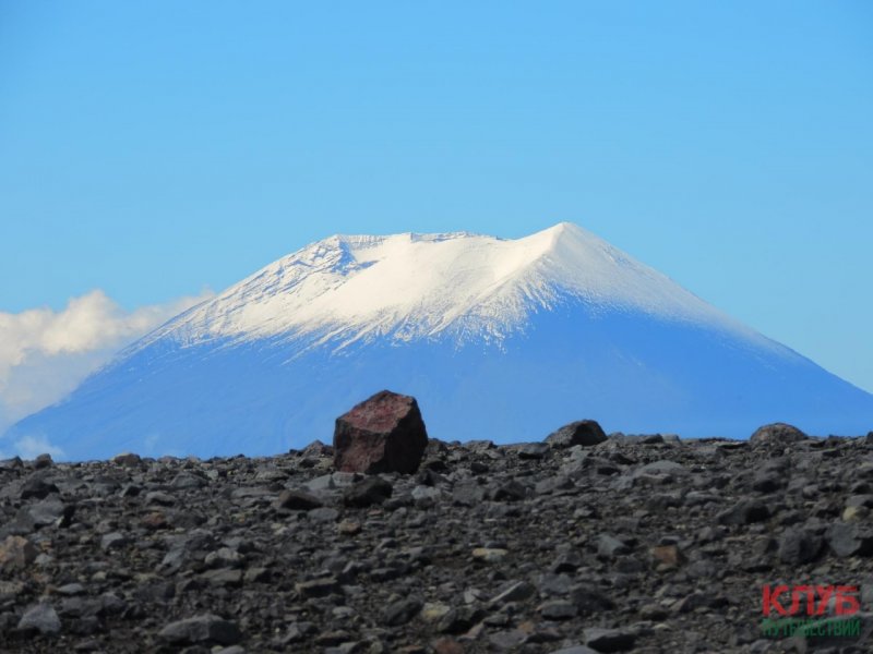 Гора Ломоносова вулкан на о Парамушир