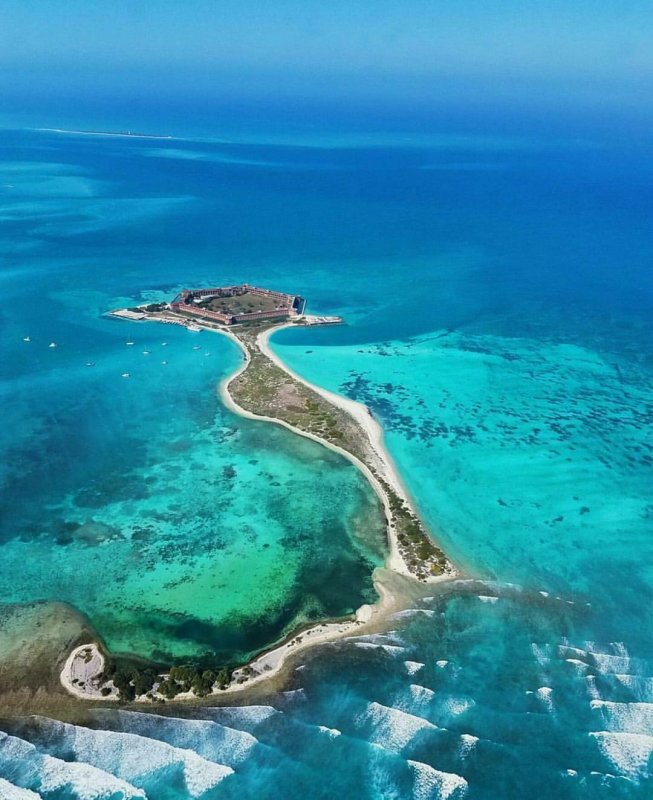 Тортуга остров в Карибском море