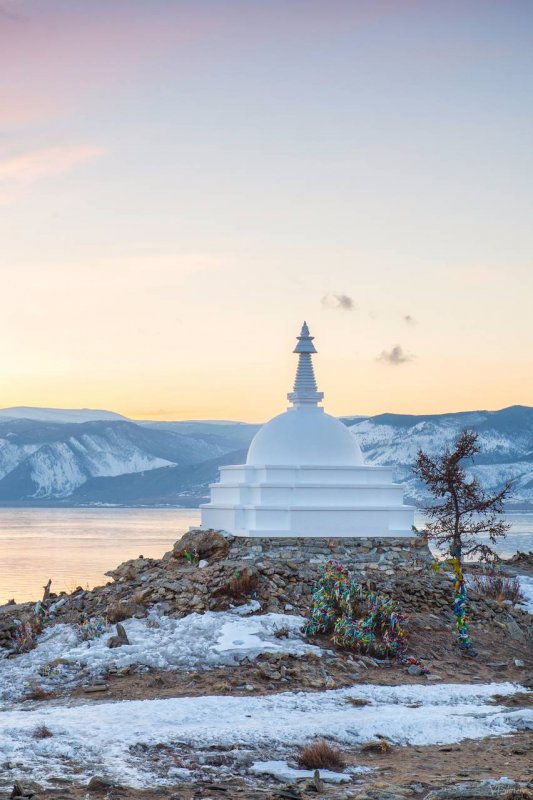 Остров Огой на Байкале ступа просветления