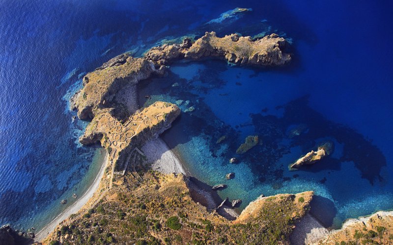 Фото острова Сицилия с берега Апеннинского полуострова