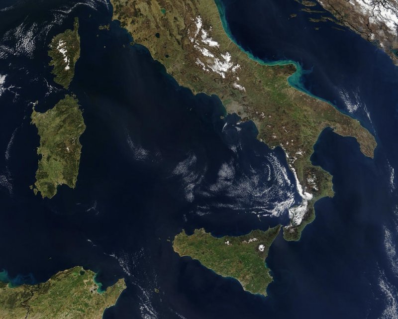 Космоснимок Апеннинский полуостров