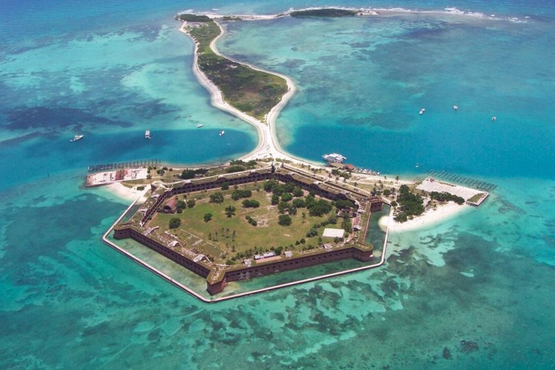 Остров Тортю крепость
