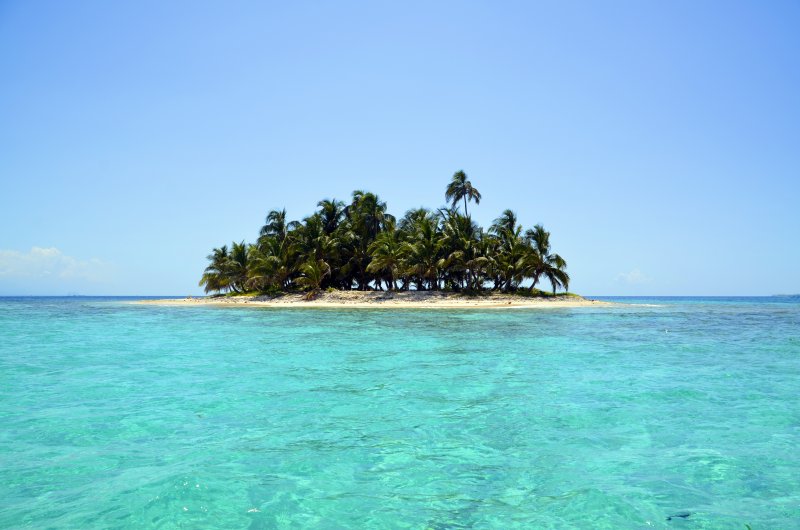 Необитаемый остров Ангилья-Кей Багамы