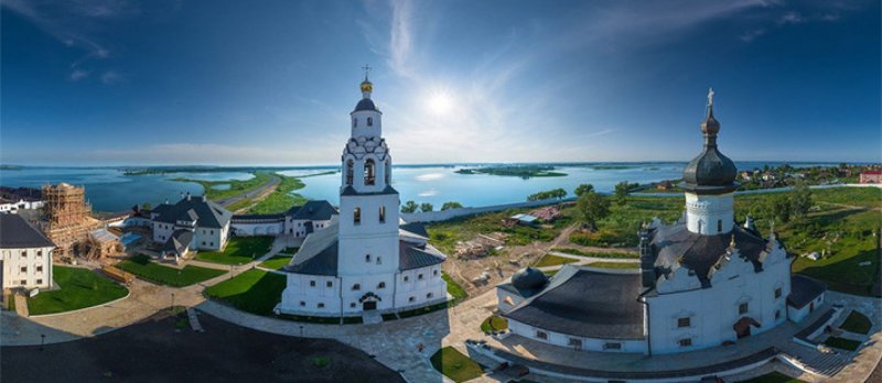 Остров-град Свияжск (64 км от г. Казань)