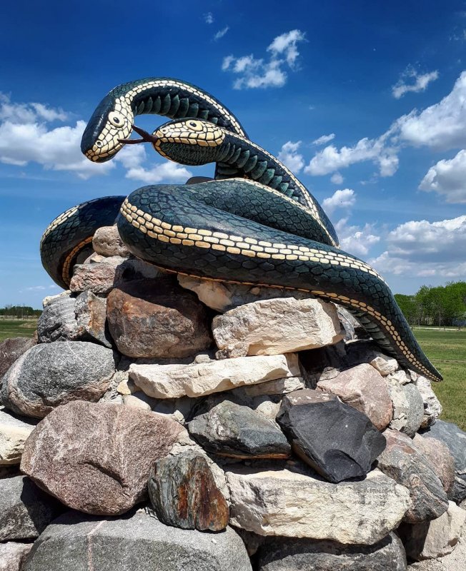 Каменная змея