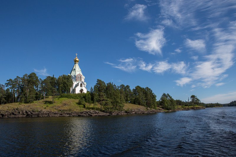 Храм Николая Чудотворца на острове Брусно в Онежском озере