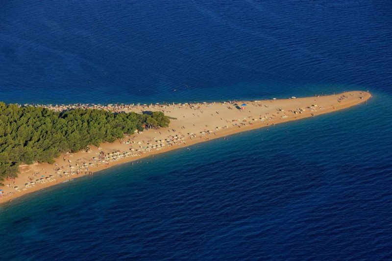 Пляж Златни рат, остров Брач, Хорватия