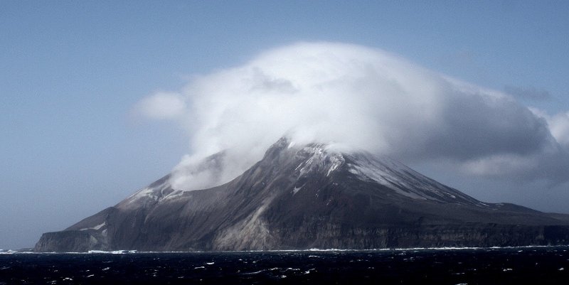 Остров Завадовского вулкан