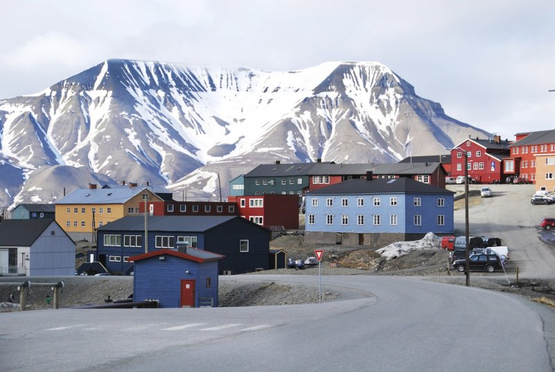 Лонгйир Longyearbyen Норвегия