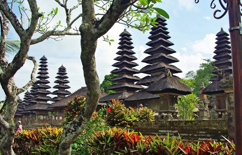 Остров Бали храм