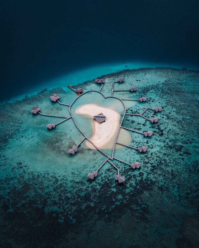 Мальдивы остров в виде сердца фото