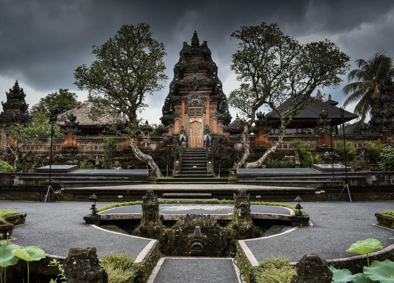 Храм tanah lot Бали