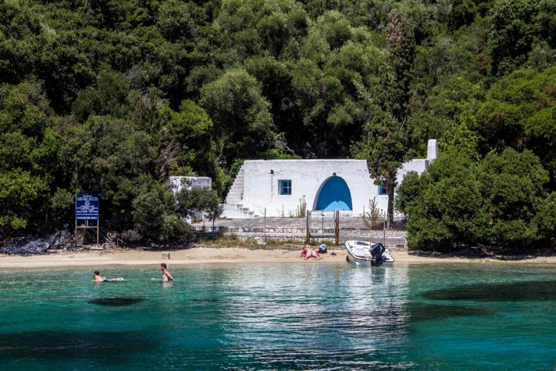 Остров Скорпиос Греция фото