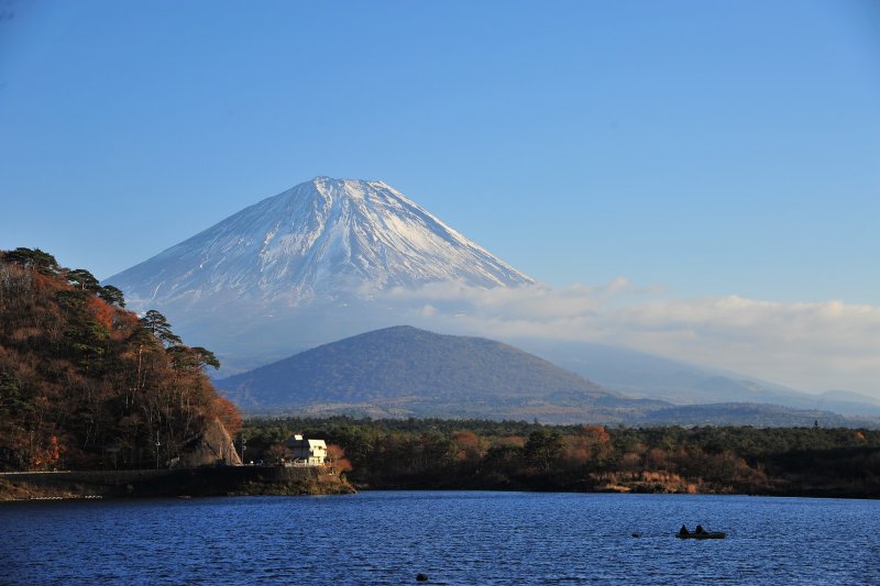 Остров хонсю 5 букв сканворд. Озеро Сёдзи. Озеро Седзи Япония кактй город.