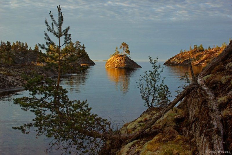 Острова в озере Россия