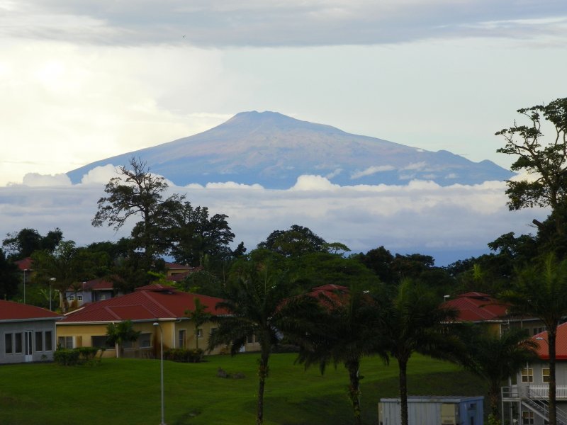 Вулканический массив Камерун
