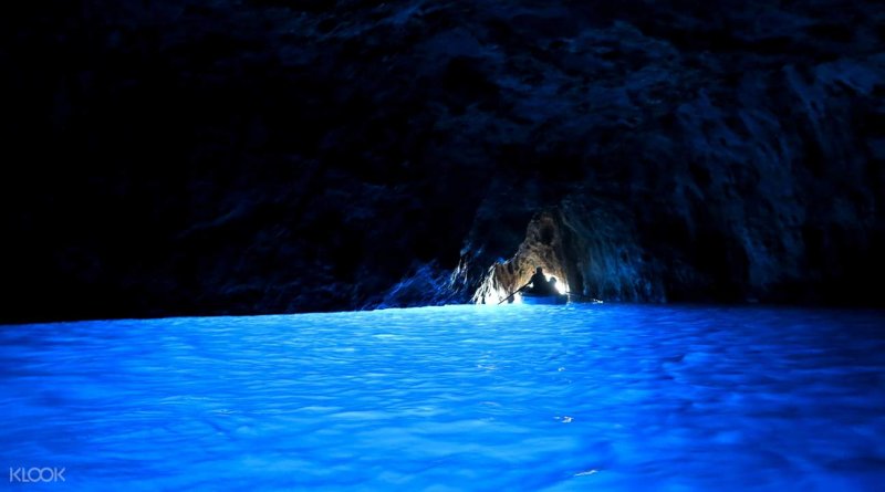 Голубая пещера остров Хаар