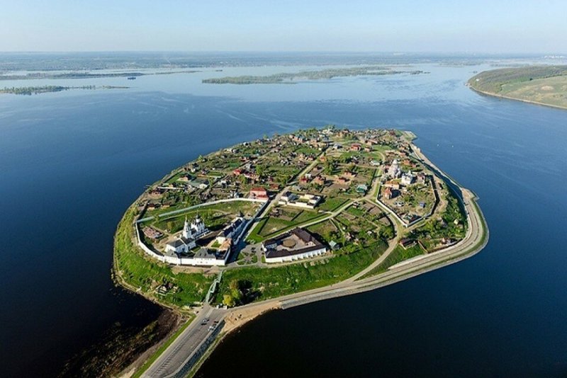 Остров-град Свияжск панорама