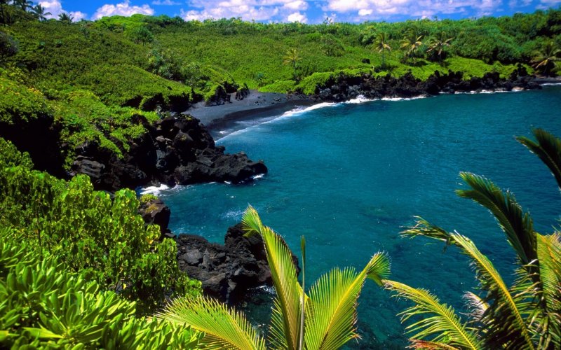Пляж Хонокалани, остров Мауи, Гавайи, США