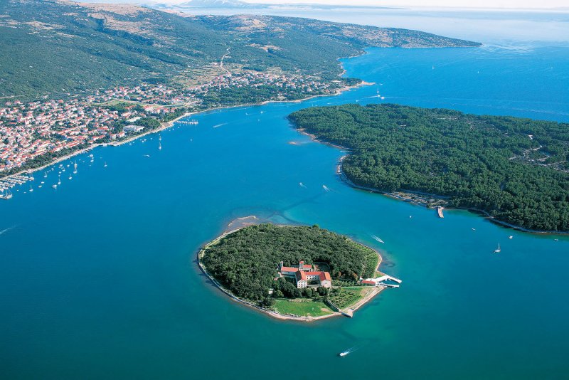 Остров КРК Хорватия Скалистый берег